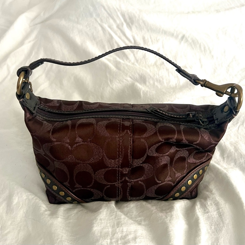 👑✅PRICE FIRM✅ Coach Brown Signature Mini Shoulder Bag with Leather Trim & studs - Picture 5 of 17